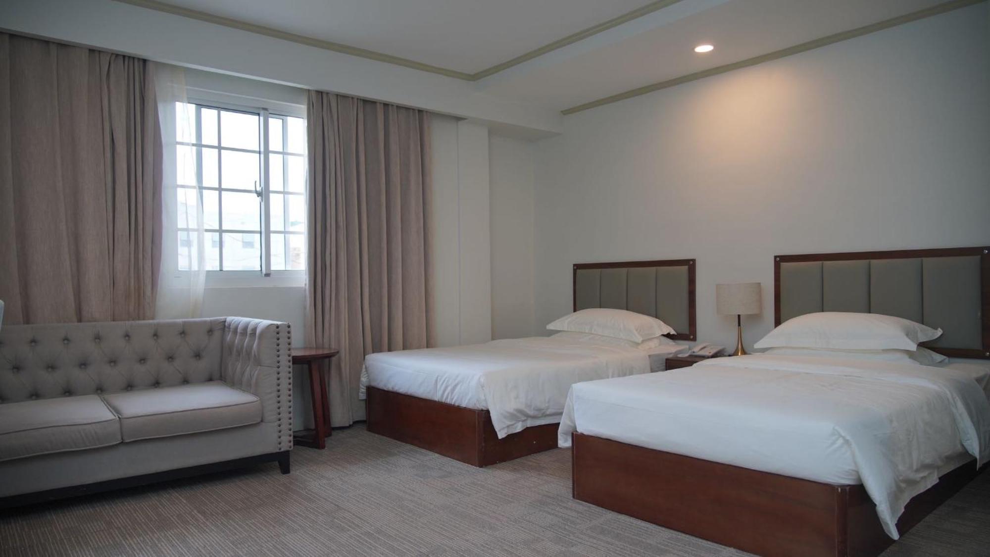 Water Bay Hotel Saipan Гарапан Екстериор снимка